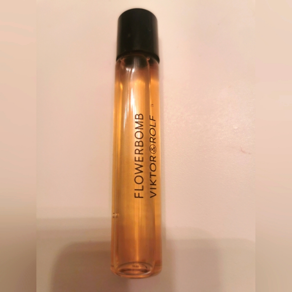 Viktor & Rolf Flowerbomb travel size 15 ml refill